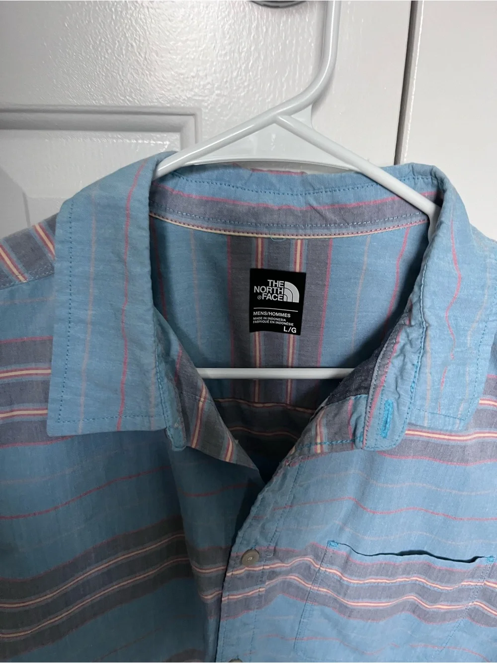 The North Face Men’s Large striped Button up short sleeve shirt